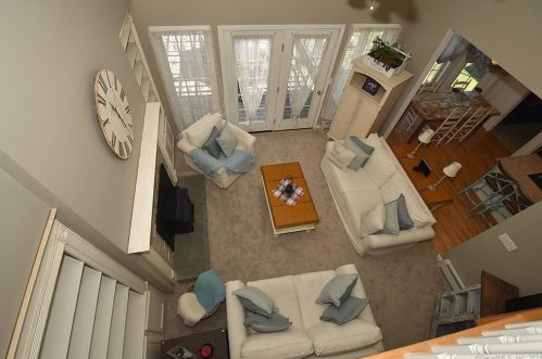 4 Lookout Lndg, Ellington CT  06029-2543 exterior