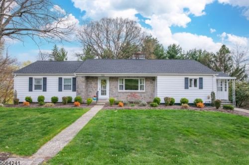 123 Glover St, Boonton, NJ 07005-1622