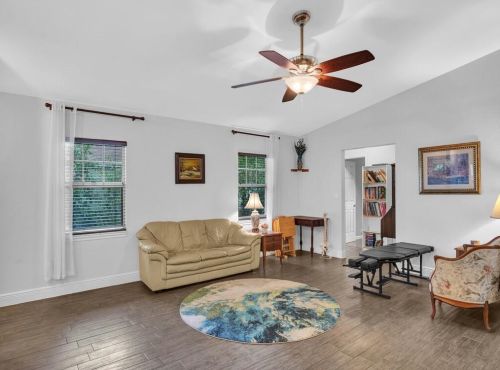 1166 37 Ave, Vero Beach FL 32960-2534 exterior