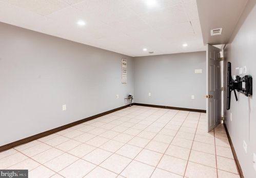 137 Beth Dr, Lansdale PA 19446-5269 exterior