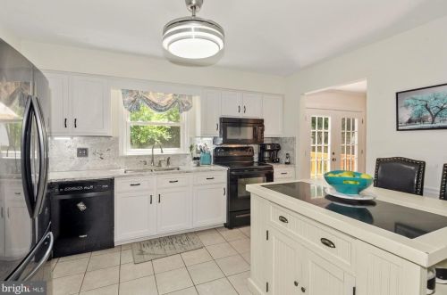 1311 Cold Harbor Ct, Herndon VA 20170-2018 exterior