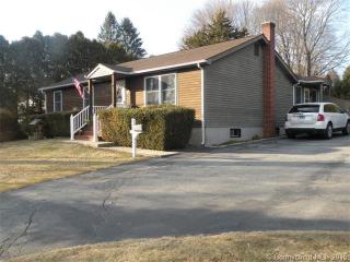 142 Ward Ave, Moosup, CT 06354-1532