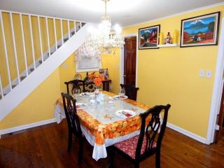 161 Locust Ave, Mountainside, NJ 07092-2607