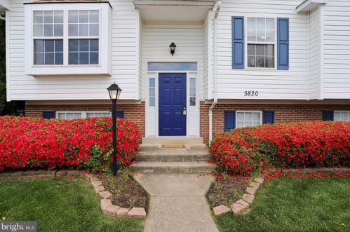 5820 Ruxton Dr, Woodbridge, VA 22193-3726