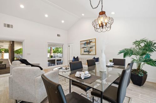 48890 Eisenhower Dr, La Quinta CA  92253-6223 exterior
