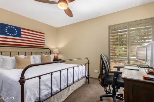 11039 11th St, Phoenix AZ  85020-5852 exterior