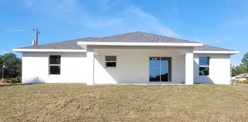 5011 Beecher St, Lehigh Acres FL 33971-6500 exterior