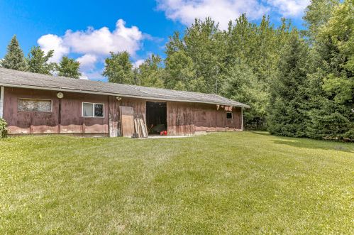 14527 Pigeon River Rd, Cleveland, WI 53015-1101
