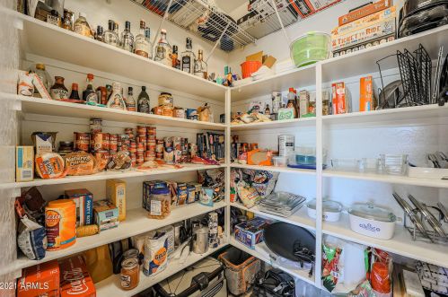 2575 Amber Sun Dr, Phoenix AZ 85085-5076 exterior