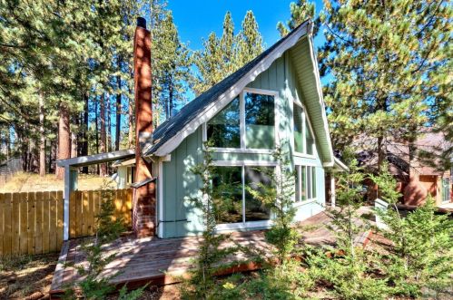 1394 Matheson Dr, South Lake Tahoe CA  96150-8014 exterior