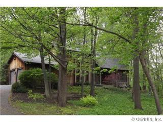 459 Westside Dr, Rochester, NY 14624-4011