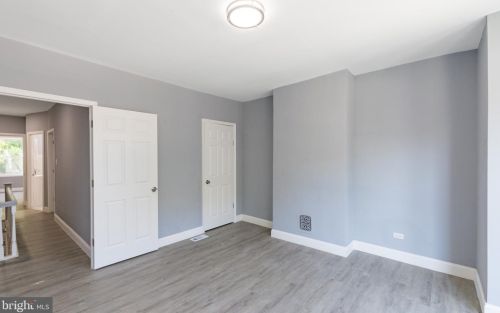 6526 Chew Ave, Philadelphia PA 19120-2332 exterior