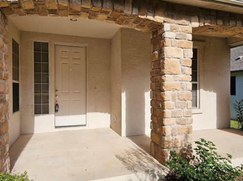 124 Bluebell Dr, Georgetown TX  78633-4747 exterior