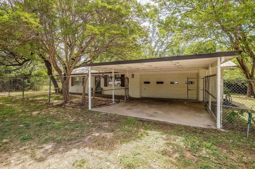 102 Creek Dr, Whitney, TX 76692-7536