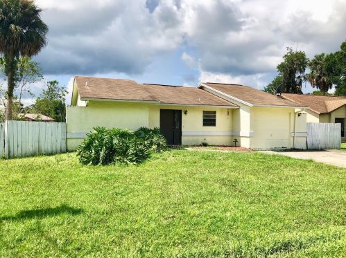 618 Caribou Ct, Kissimmee, FL 34759-4202