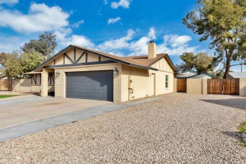 2524 Hampton Ave, Mesa, AZ 85204-6243