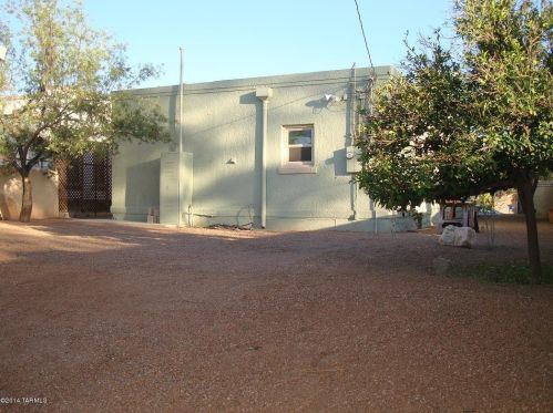 2027 Hawthorne St, Tucson AZ 85719-4970 exterior