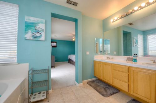 20608 Sarazen Pl, Grayson CA  exterior