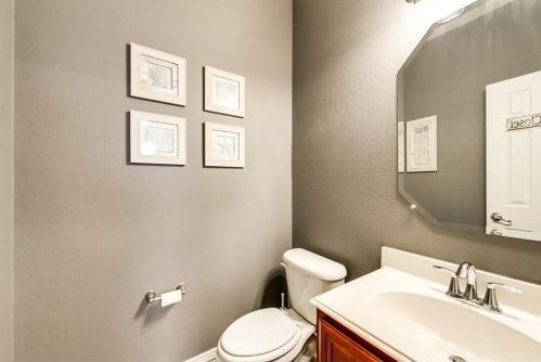 1201 Plaza Way, Richardson TX  75080-6571 exterior