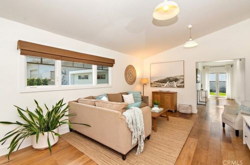 1806 Armour Ln, Redondo Beach, CA 90278-4820