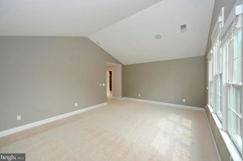 153 Amalfi Ct, Purcellville VA  20132-5816 exterior