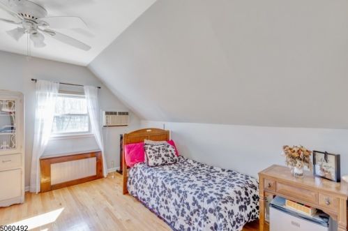 56 Lynwood Rd, Verona NJ  07044-1717 exterior