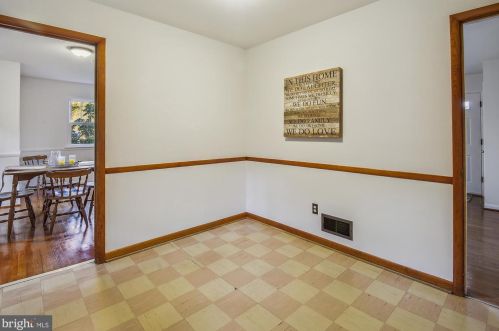 13100 Furnace Mountain Rd, Lovettsville VA  20180-2418 exterior