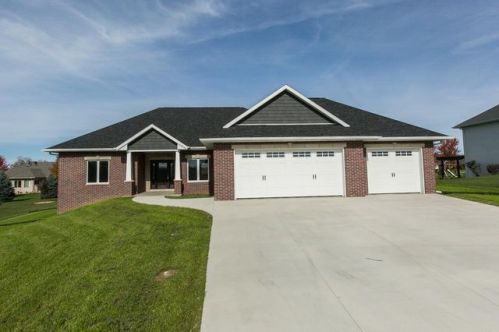 16760 Cordillera Dr, Centralia, IA 52068-7016