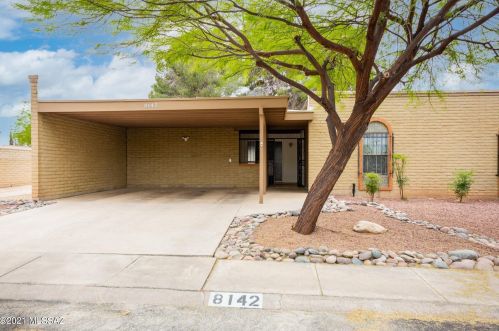 8142 Estes Ln, Tucson, AZ 85710-8536