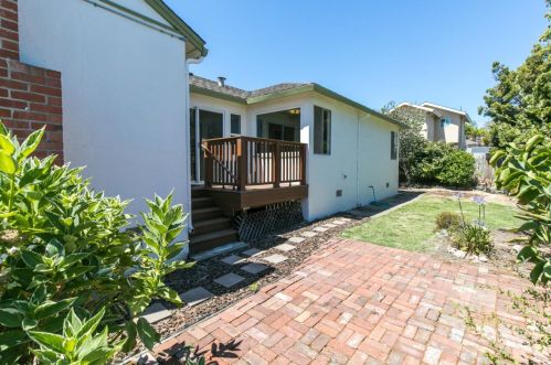 22 Henry Pl, Millbrae CA  94030-1610 exterior