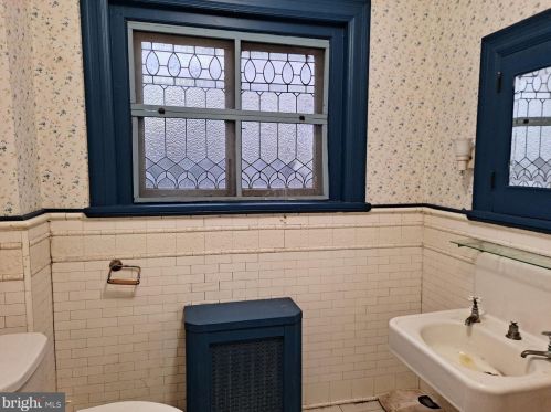 1339 Dekalb St, Norristown PA  19401-3403 exterior