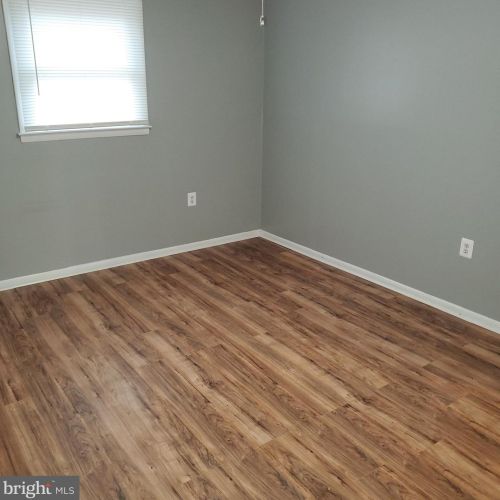 208 Bittlewood Ave, Berlin Boro NJ  08009-9444 exterior