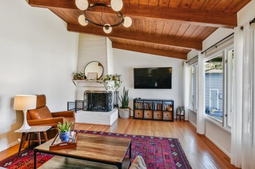 360 Milagra Dr, Pacifica CA  94044-2335 exterior