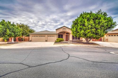 422 Marie Dr, Chandler, AZ 85225-2368