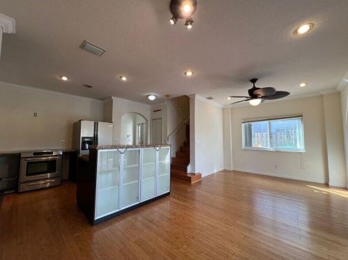 12599 28th Ct, Hollywood FL  33027-4104 exterior