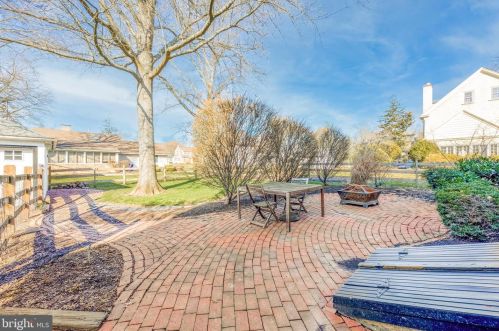 327 Highland Rd, Pottstown PA  19464-4407 exterior