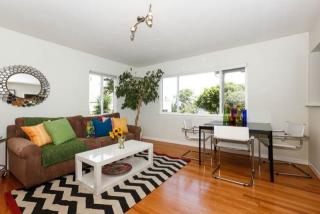 186 Liberty St, San Francisco CA  94110-2218 exterior