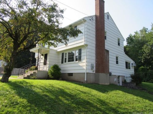 43 Wesleyan Ter, Bloomfield, CT 06002-3058