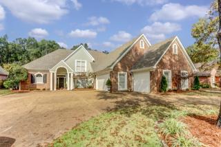 2162 Lake Page Dr, Piperton, TN 38017-8876