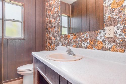 304 Sunset Dr, Sanford FL  32773-4749 exterior