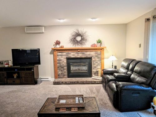 648 Jill St, Duluth MN 55803-2109 exterior