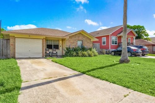 6012 Meadowbrook Dr, Hitchcock, TX 77563-2239