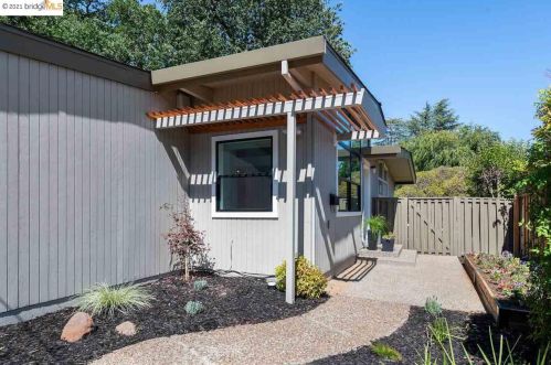 1890 Eloise Ave, Concord CA  94523-2102 exterior