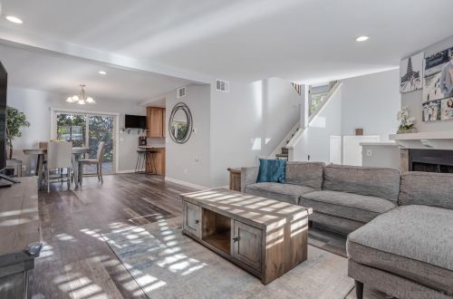 5487 Caminito Borde, San Diego, CA 92108-4210
