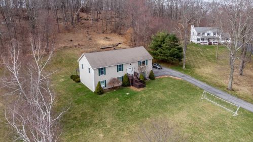 38 Bridle Ridge Rd, Patterson NY  12563-2302 exterior