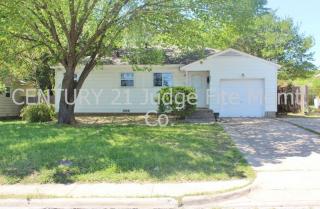 613 3rd St, Grand Prairie TX  75051-2054 exterior