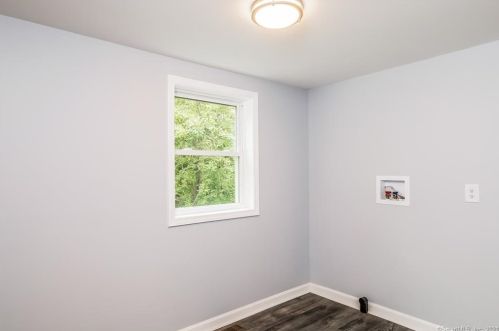 12 Icehouse Rd, Norwich CT  06351-3207 exterior