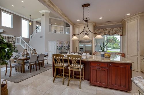 1721 Morning Dove Ln, Redlands CA  92373-5383 exterior