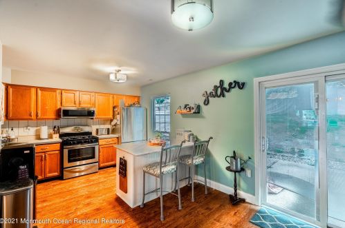 88 Rita Ln, Jackson Twp NJ  08527-2367 exterior