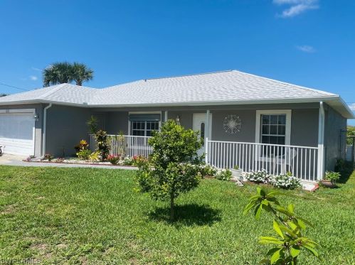 2622 20th Pl, Cape Coral, FL 33904-3242